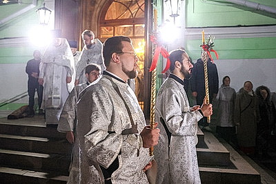 Православные верующие отмечают Пасху