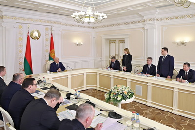 Где и как в Беларуси будут учить профессиям будущего? Вопрос стал темой совещания у Лукашенко