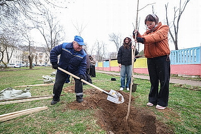 Масштабный субботник прошел в Заводском районе Минска