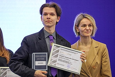 Подведение итогов творческих конкурсов, тематические площадки. В Минске проходит международная книжная выставка-ярмарка