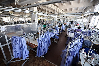 Одно из самых \"женских\" предприятий страны: швейная фабрика в Дзержинске