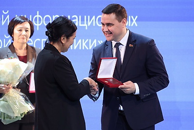 IX Съезд учителей и работников образования государств - участников СНГ проходит в Минске