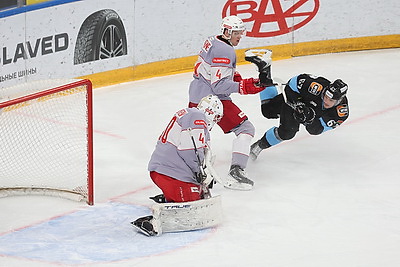 Минские динамовцы на родном льду разгромили \"Спартак\"