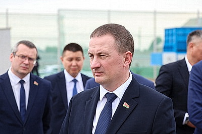 Премьер-министр Беларуси посетил предприятия по переработке отходов в Кыргызстане