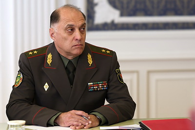 Лукашенко собрал совещание с силовиками. Тема - итоги проверки одной из бригад внутренних войск