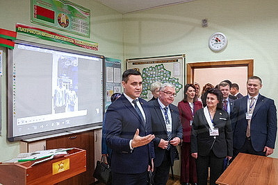Какие условия созданы для развития и образования детей в Беларуси, рассказал Иванец