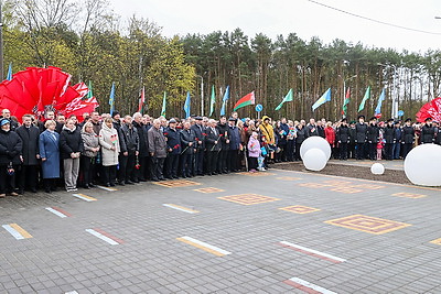 В Гомеле открыли памятную композицию к 40-летию аварии на ЧАЭС