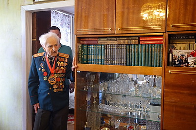 В Минске поздравили Петра Кормщикова с 100-летним юбилеем