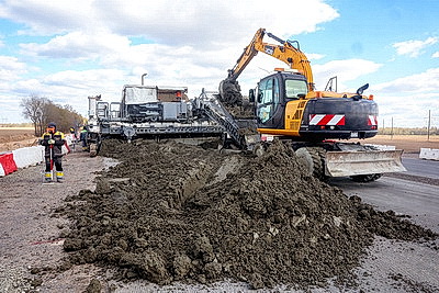 В Могилевской области проходит реконструкция трассы Р122 Могилев-Чаусы