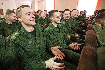 Акцию \"Мамины пироги\" провели в 60-м отдельном полку связи