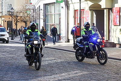Гродненские милиционеры прошли торжественным маршем по центру города