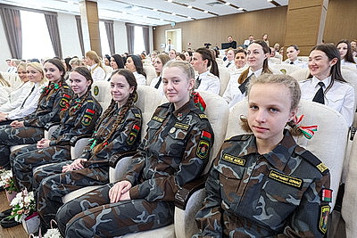 \"С напарниками понимаем друг друга с полуслова\". Единственная женщина-телохранитель в Беларуси о службе