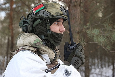 Брестские десантники во время проверки ВС: готовы терпеть трудности для защиты страны