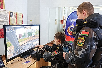 Могилевский институт МВД в день открытых дверей посетили около 1 тыс. школьников