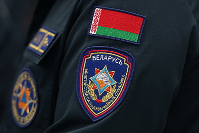 Со службы - в поля. Убиравшие урожай сотрудники МЧС посетили Дворец Независимости