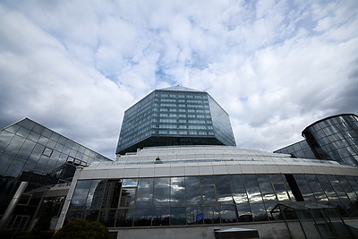 Ночные экскурсии и мастер-классы по каллиграфии: как встретили \"Библионочь\" в Национальной библиотеке Беларуси