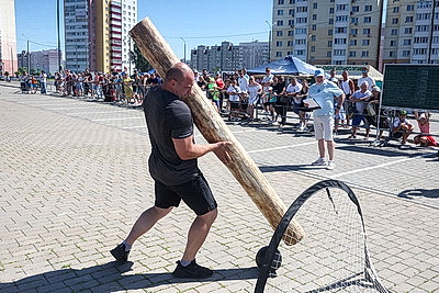 Самых сильных могилевчанина и могилевчанку выбрали в областном центре