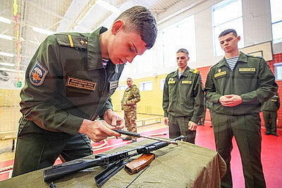 Масштабные соревнования между военно-патриотическими клубами прошли в Минском районе