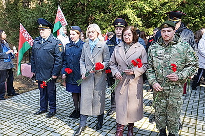 Нельзя предать забвению. В Глубокском районе почтили память погибших жителей сожженных деревень