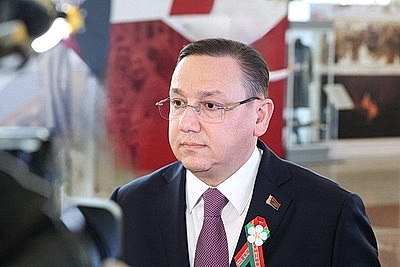\"Дать отпор сильному врагу может только сплоченное общество\". Вольфович об уроках Великой Отечественной войны