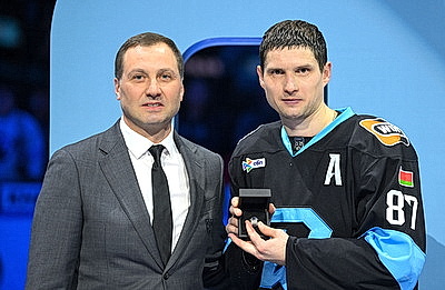 Форвард \"Динамо\" Шипачев набрал тысячный балл в карьере в КХЛ