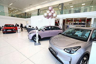 Белорусы все чаще выбирают электромобили. Что интересного предлагают на отечественном рынке