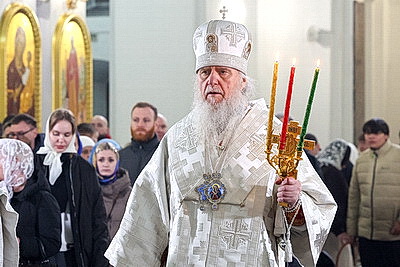 Православные верующие отмечают Пасху