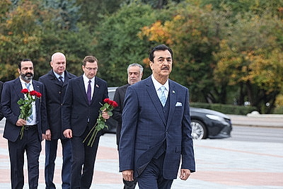 Парламентская делегация Пакистана возложила венок к монументу Победы в Минске