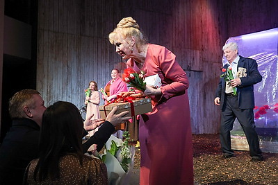 Спектакль \"Земля Эльзы\" прошел в Белорусском государственном молодежном театре