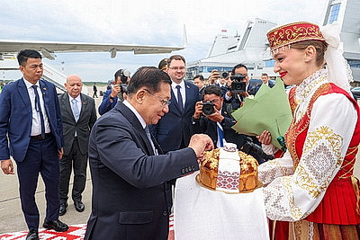 Президент Мьянмы Мин Аун Хлайн прибыл в Беларусь с официальным визитом