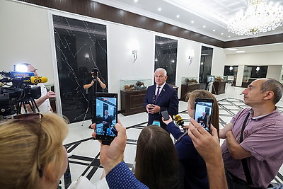 Промышленность, АПК и развитие региона в целом. Доклад Пархомчика по Брестской области