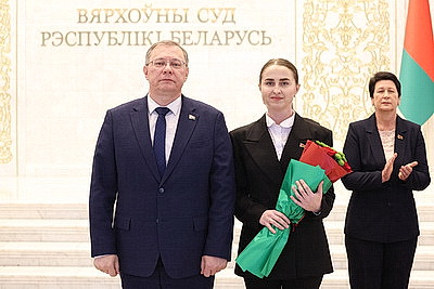 Швед - молодым судьям: вы - олицетворение справедливости, суд начинается с вас