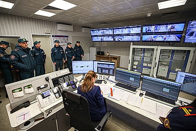 Ночные учения МЧС прошли на станции метро \"Аэродромная\" в Минске