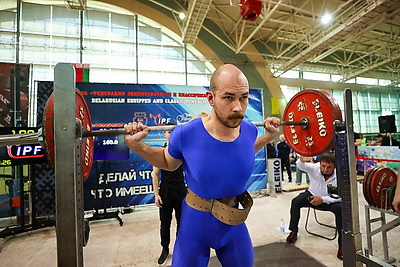 В Минске стартовал финал Республиканской универсиады по пауэрлифтингу