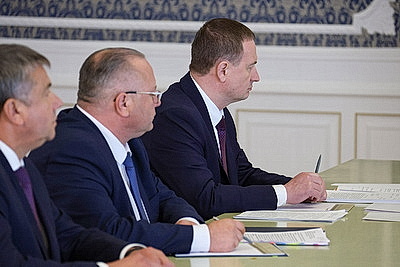Лукашенко собрал совещание по отдельным вопросам социально-экономического развития