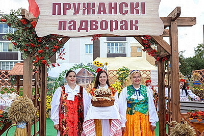 \"Дажынкі-2026\". Фестиваль-ярмарка тружеников села проходит в Барановичском районе