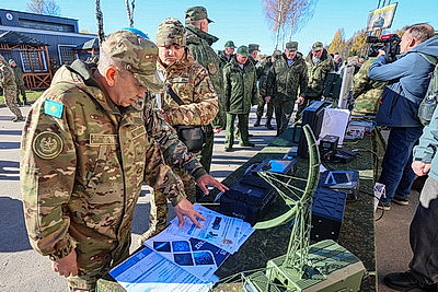 На полигоне Лосвидо прошел заключительный этап учения с миротворческими силами ОДКБ \"Нерушимое братство - 2026\"