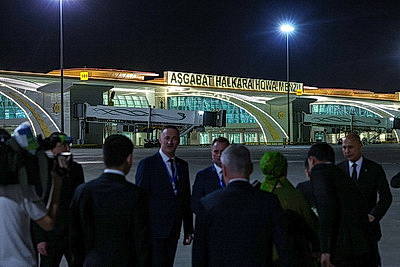 Турчин прибыл с рабочим визитом в Туркменистан