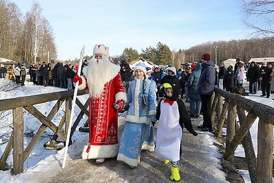В Беловежской пуще отметили Масленицу и попрощались со Снегурочкой до следующей зимы
