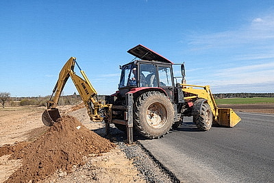 В Лепельском районе идет реконструкция автодороги Р46