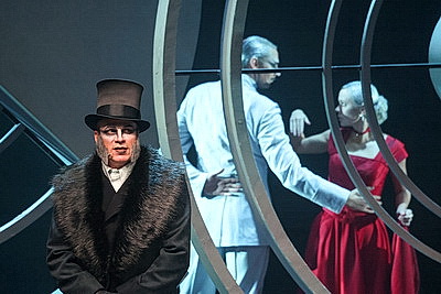 Орловский театр \"Свободное пространство\" представил на театральном форуме \"M.@rt.контакт\" спектакль \"Анна. Сны\"