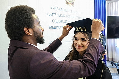 Дипломы ВГМУ получили 27 иностранных студентов