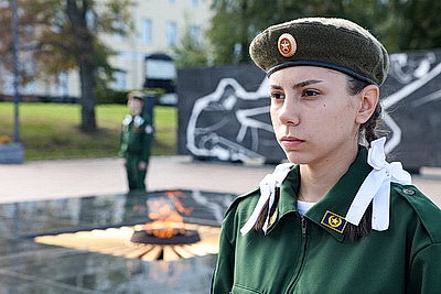 Перцов возложил цветы к Вечному огню в Нижегородском кремле