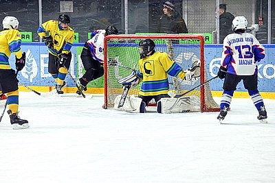 В Гомеле проходят областные соревнования среди детей и подростков по хоккею \"Золотая шайба\"