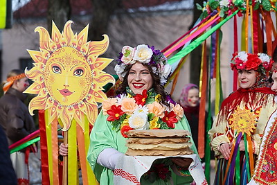 С размахом, звучно и вкусно. Как отпраздновали Масленицу жители Берестовицкого района