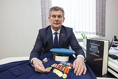 \"После первого обстрела понял, что война рядом\". Воин-интернационалист о доблести, страхе и боевом пути