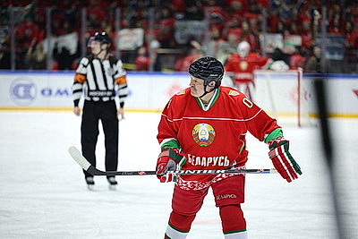 Команда Президента выиграла четвертый матч в РХЛ