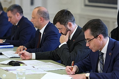 Лукашенко собрал совещание по реализации ключевых инвестпроектов за рубежом