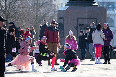 \"Заряд эндорфинами и цветы на финише\". \"Красивый забег\" прошел в Минске