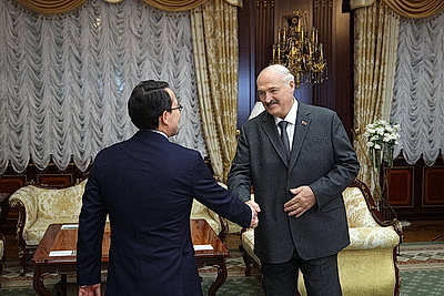 Лукашенко видит потенциал для увеличения вдвое товарооборота с Казахстаном